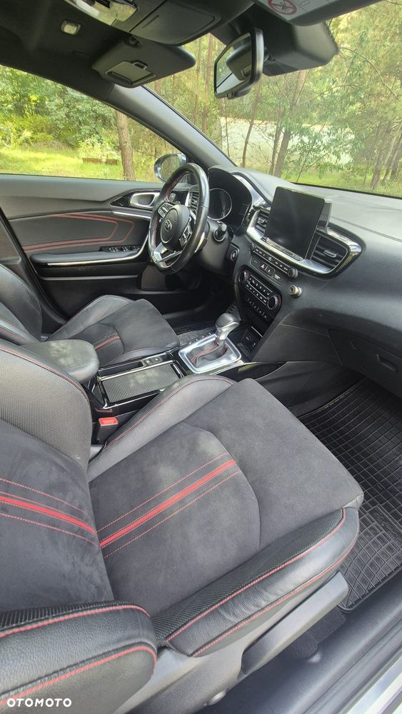 Kia ProCeed 1.6 T-GDI GT DCT - 10