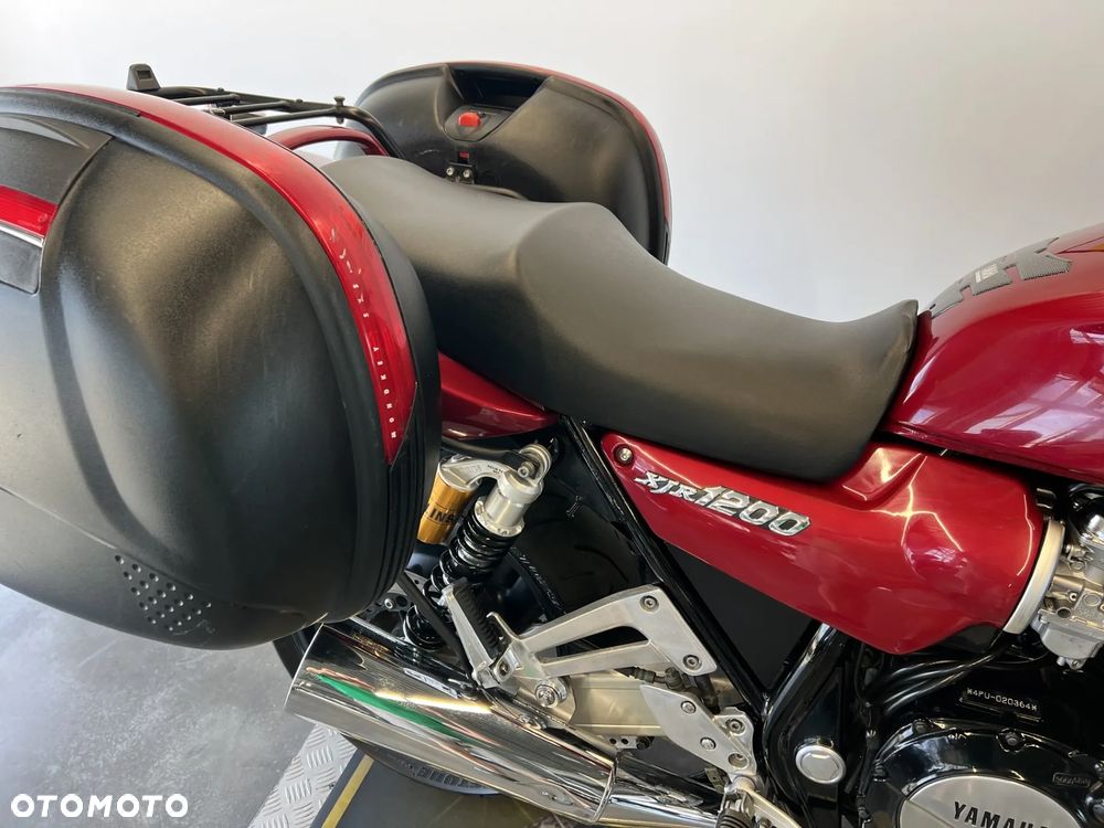 Yamaha XJR - 29