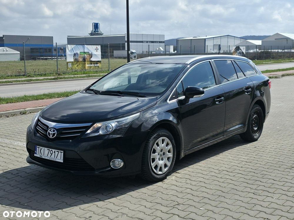 Toyota Avensis - 4