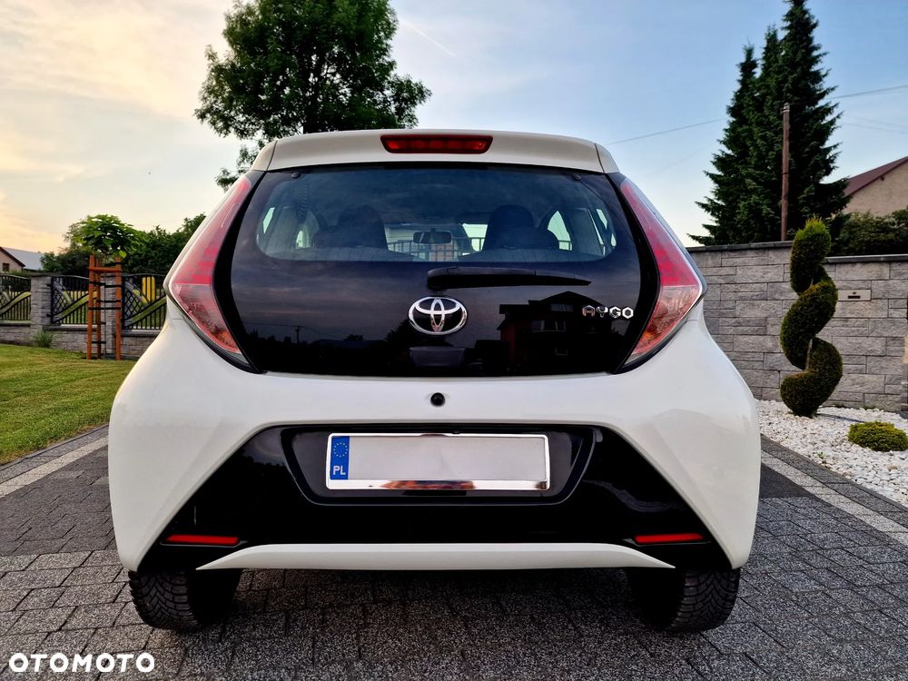 Toyota Aygo x-play - 26