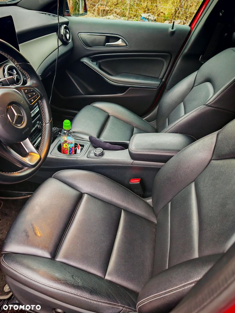 Mercedes-Benz GLA 250 4Matic 7G-DCT Activity Edition - 5