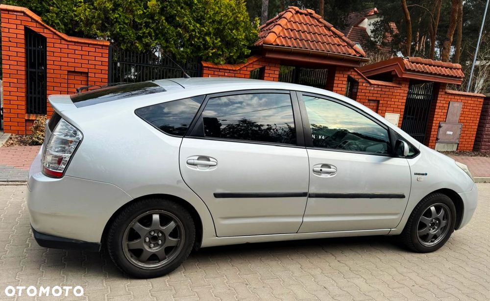 Toyota Prius 1.5 VVT-i Sol (nav) - 16