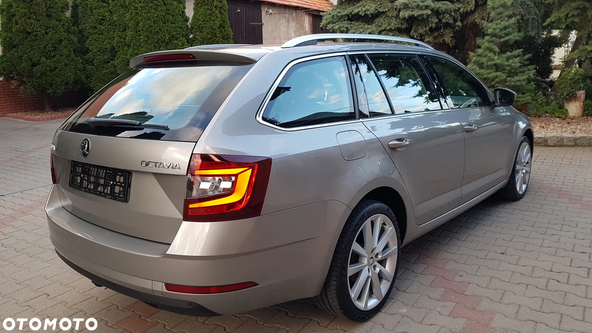 Skoda Octavia 1.5 TSI ACT Ambition DSG - 4