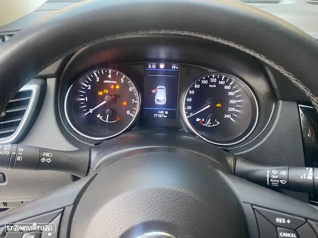 Nissan Qashqai 1.3 DIG-T N-Connecta J18 - 5