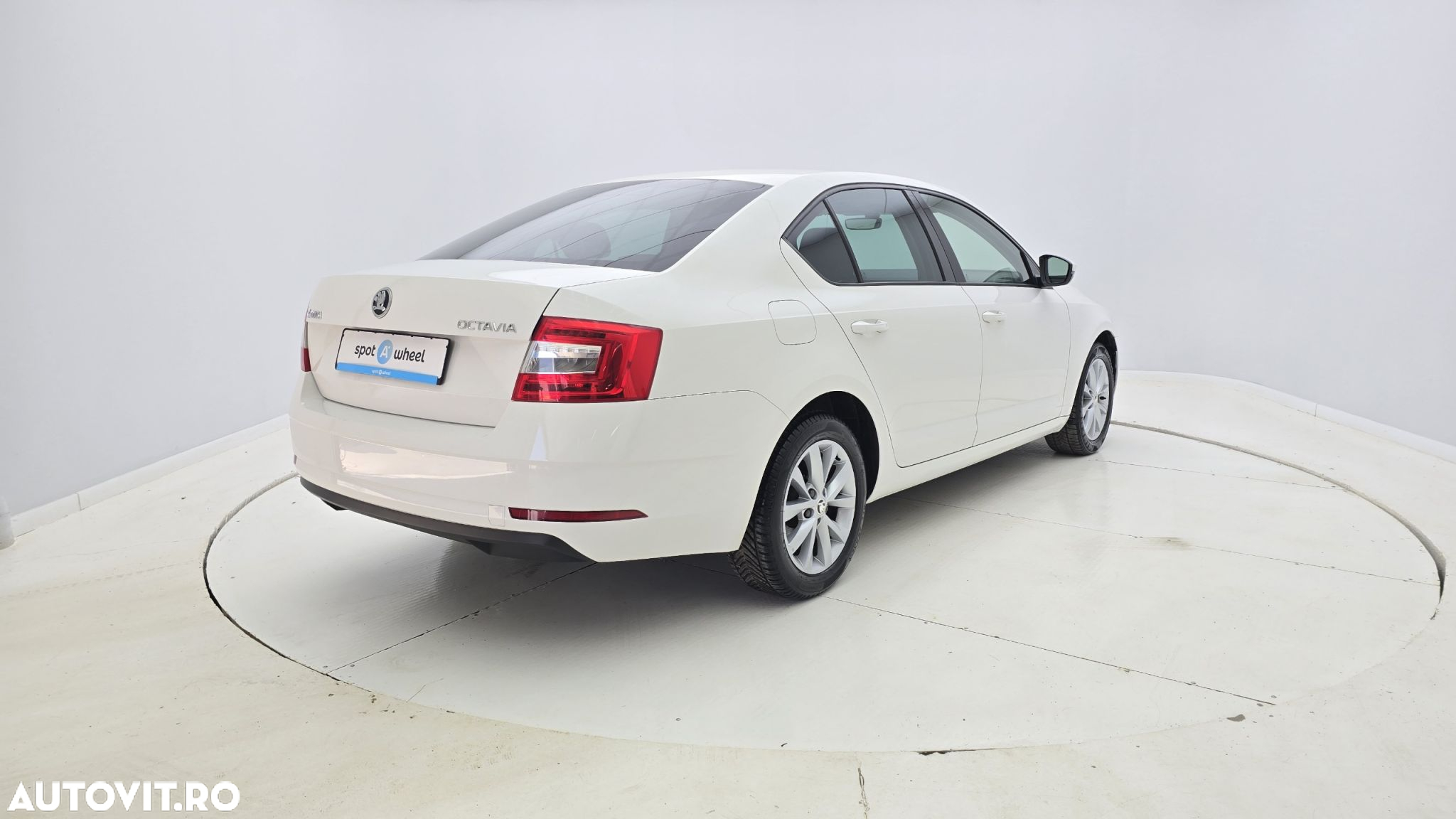 Skoda Octavia 1.6 TDI Ambition - 6