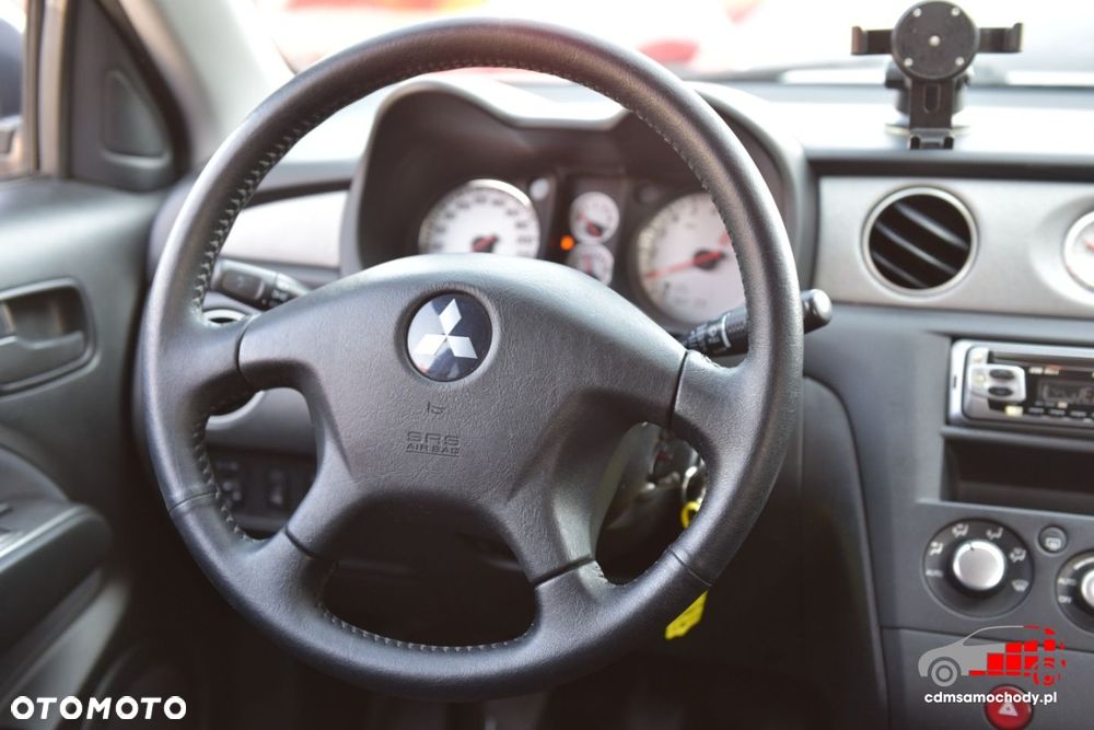 Mitsubishi Outlander - 20