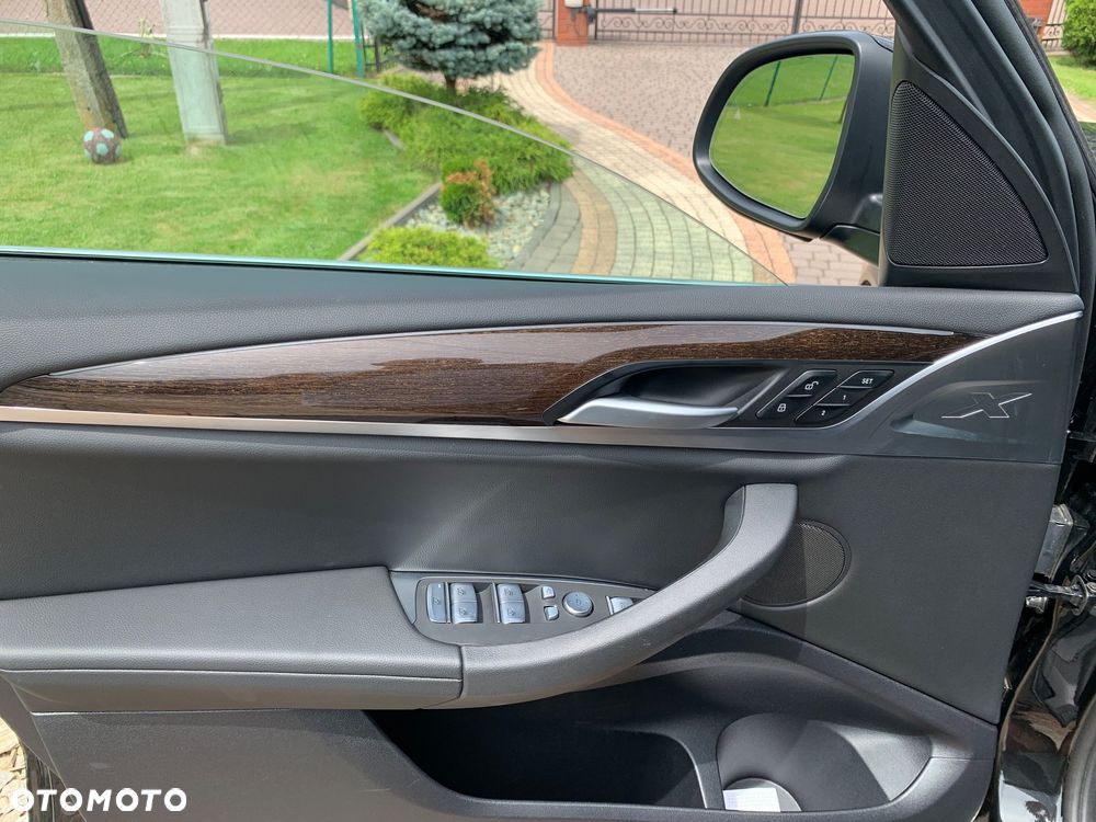 BMW X3 xDrive30i xLine - 16