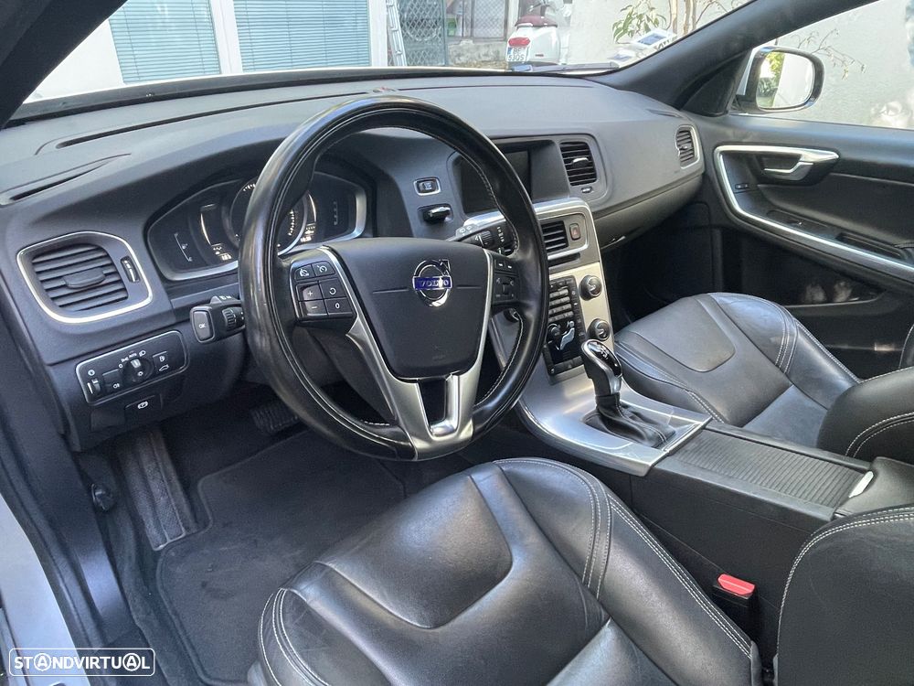 Volvo V60 D4 Geartronic Momentum - 7