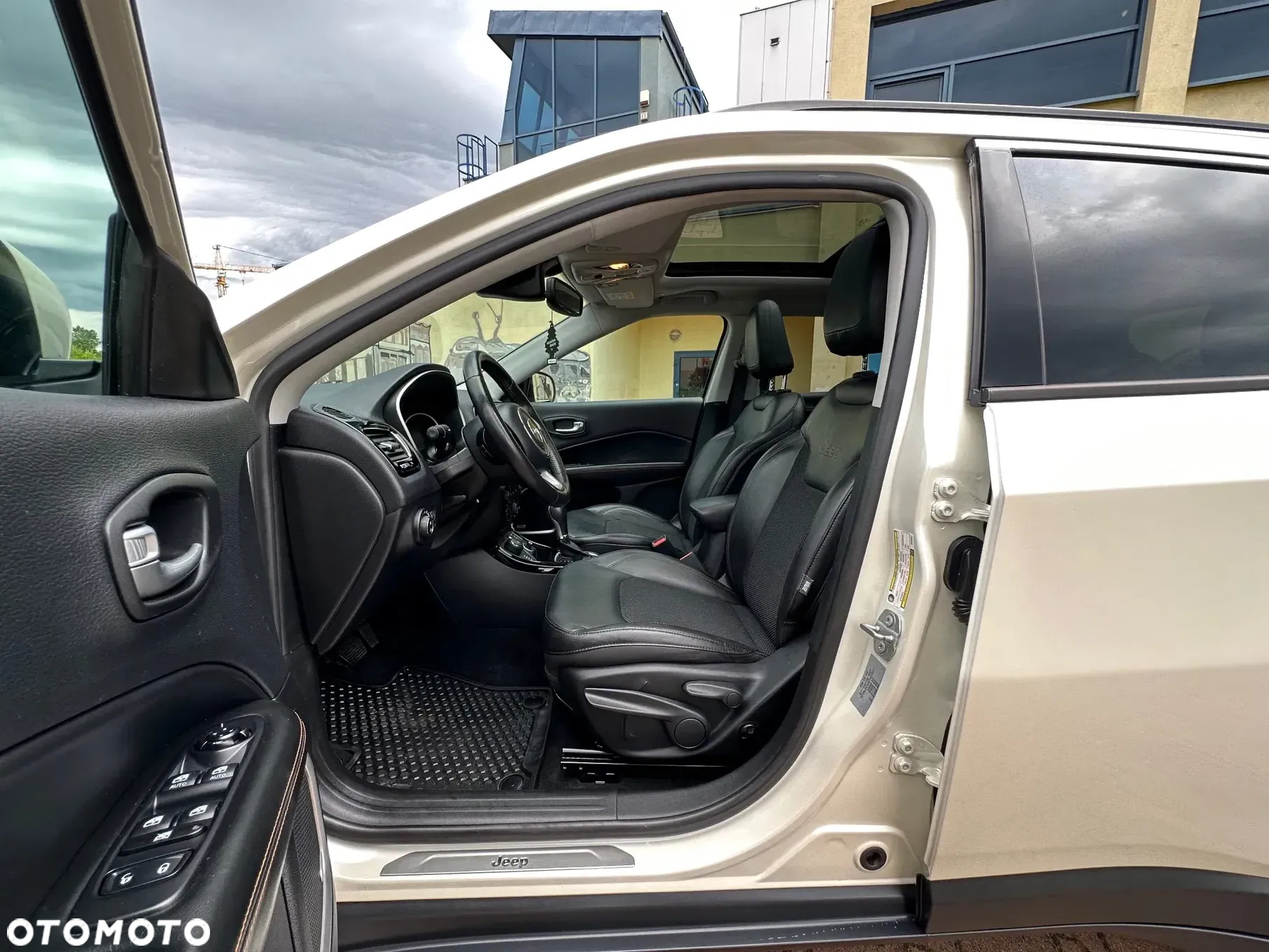 Jeep Compass 1.4 TMair Limited 4WD S&S - 26