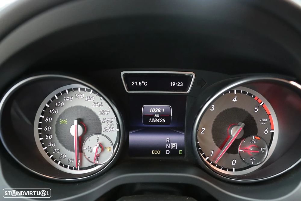 Mercedes-Benz GLA 200 (CDI) d 7G-DCT AMG Line - 12