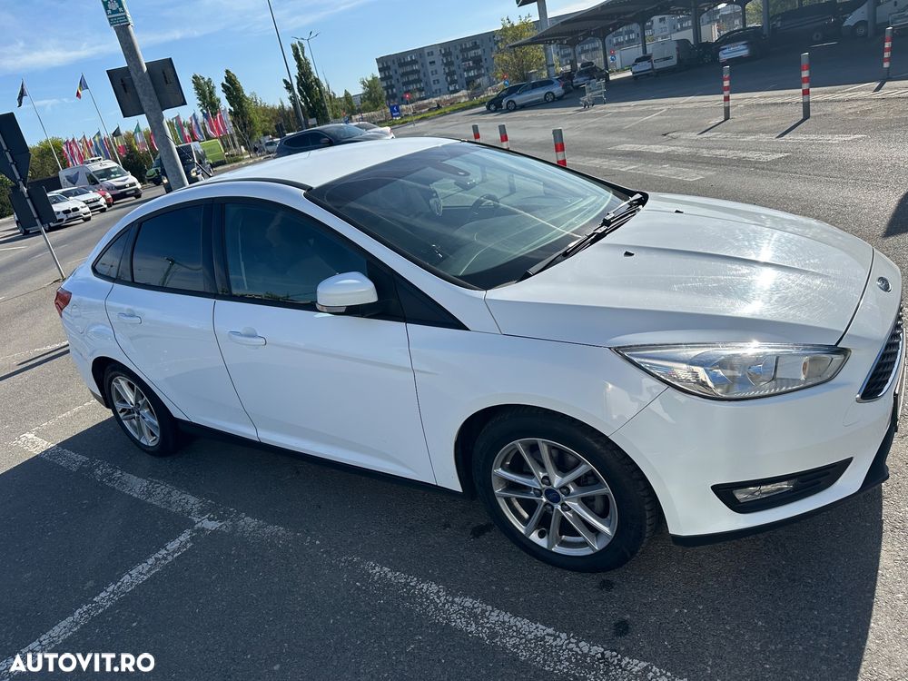 Ford Focus - 10