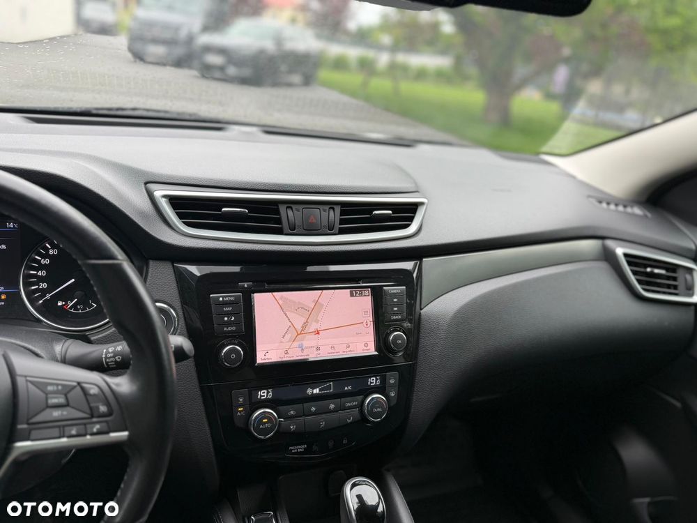 Nissan Qashqai 1.7 dCi Xtronic ALL-MODE 4x4i TEKNA - 27