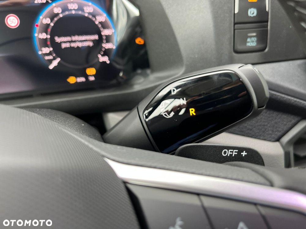 Volkswagen Crafter Crafter 35 Furgon, silnik: 2,0 l  130 kW, skrzynia biegów: napęd 4MOTION, automatyczna 8-biegowa rozstaw osi: 3640 mm - 13