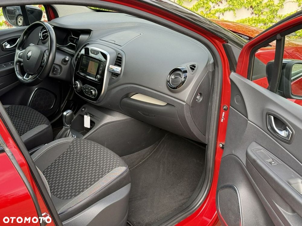 Renault Captur TCe 150 EDC GPF BOSE EDITION - 8