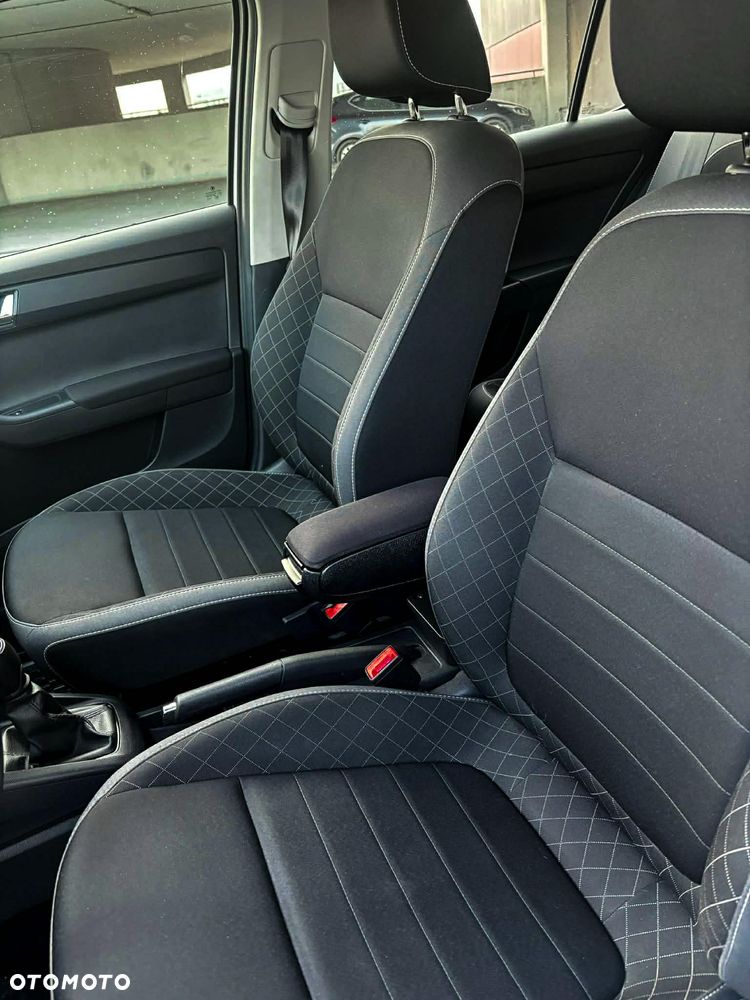 Skoda Fabia 1.0 Ambition - 38