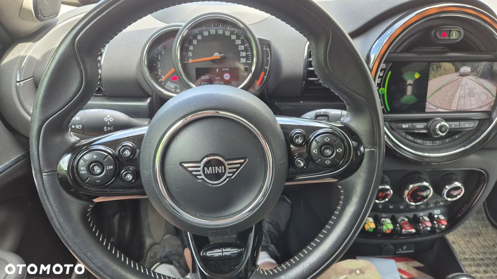 MINI Clubman Cooper D - 8