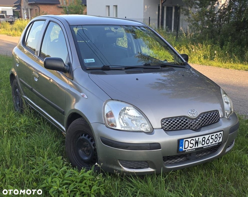 Toyota Yaris 1.0 Base - 3