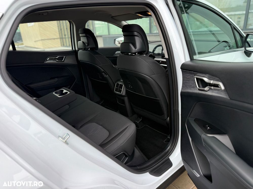 Kia Sportage 1.6 T-GDI 2WD Eco-Dynamics + (48V M-H) Ultimate Edition - 33