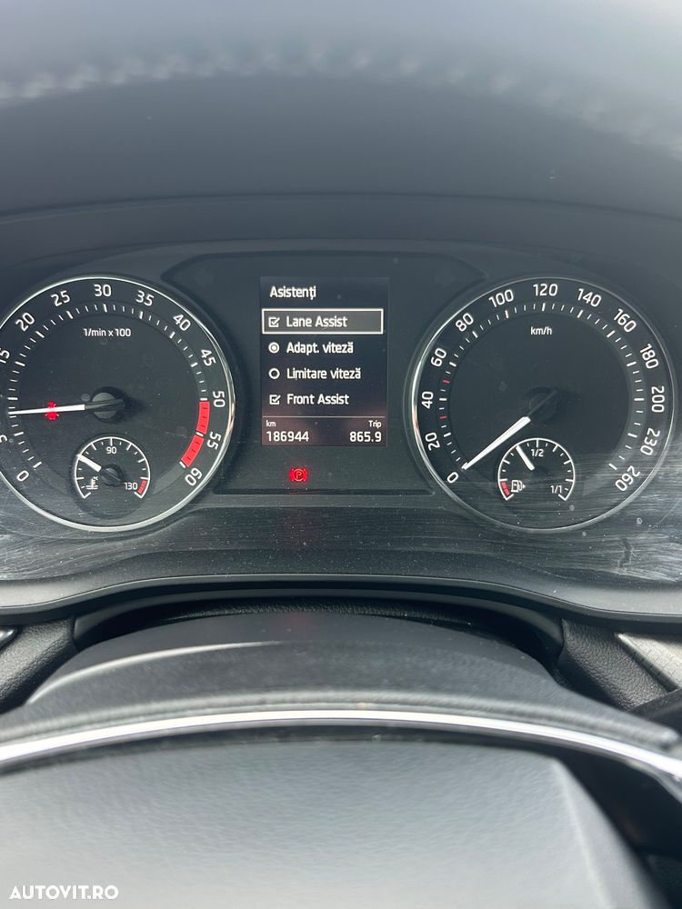 Skoda Octavia 2.0 TDI Ambition - 17