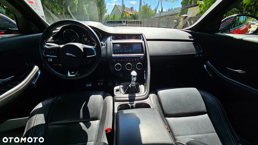 Jaguar E-Pace 2.0 i4D FWD R-Dynamic S - 15