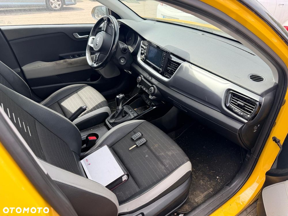 Kia Stonic - 4