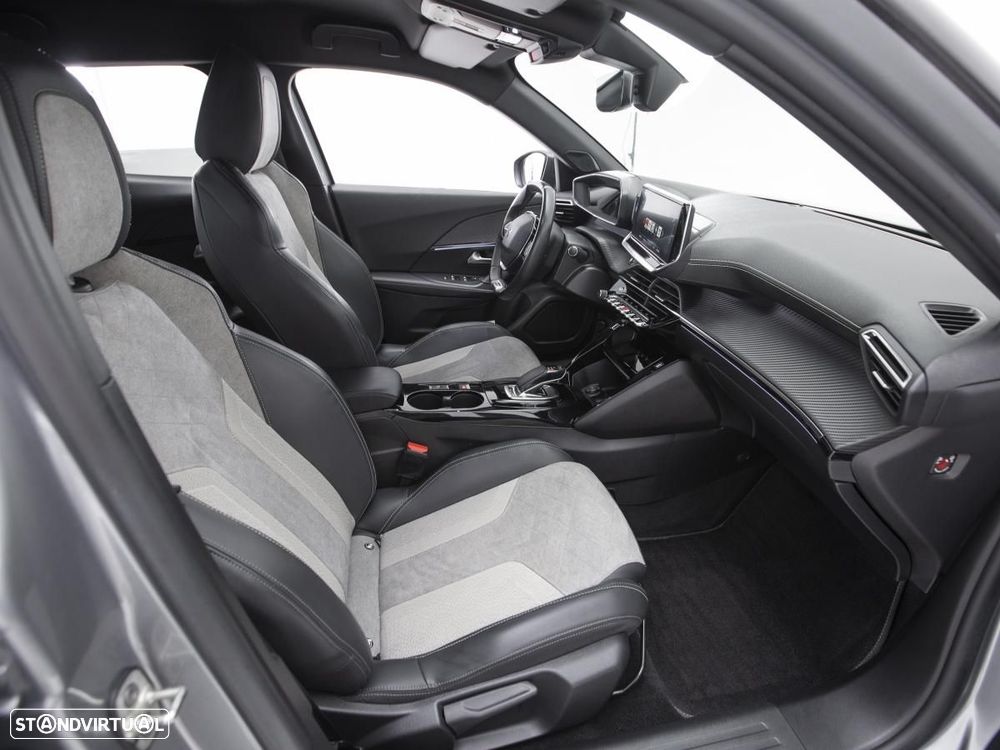 Peugeot e-2008 50 kWh GT Pack - 11