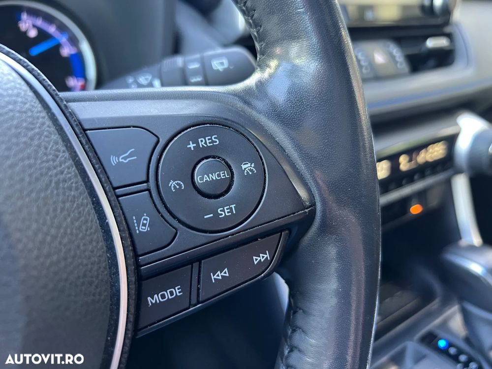 Toyota RAV4 2.5 Hybrid VVT-iE 4x4 Luxury Premium - 38