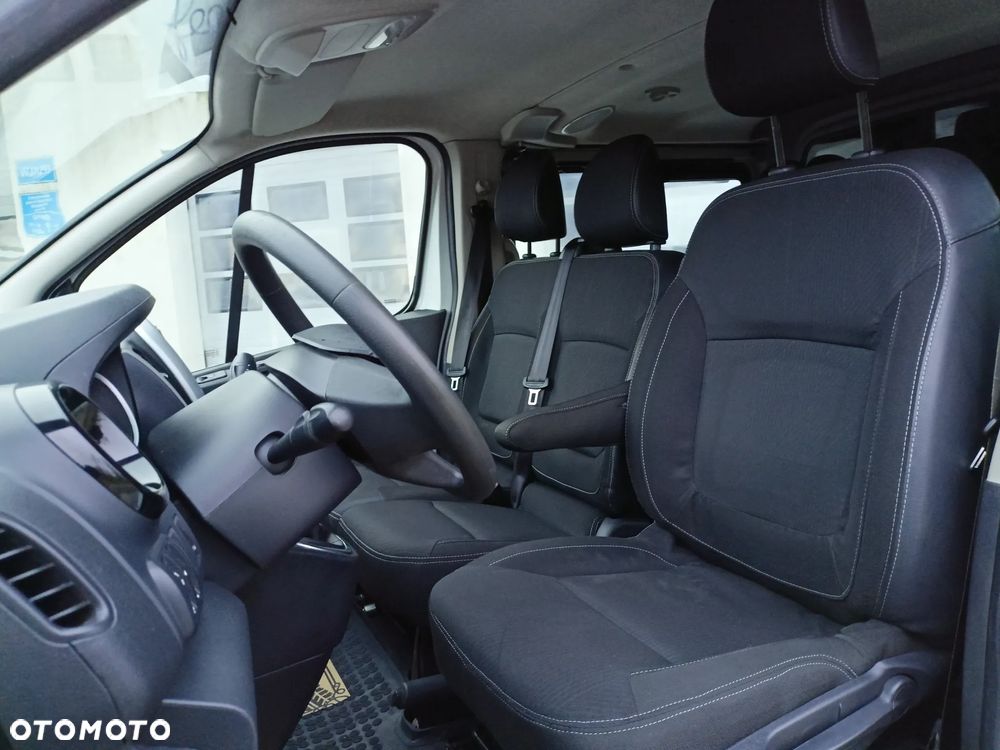 Renault Trafic - 11