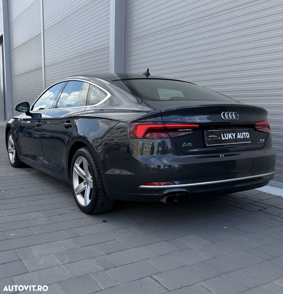 Audi A5 Coupé - 8