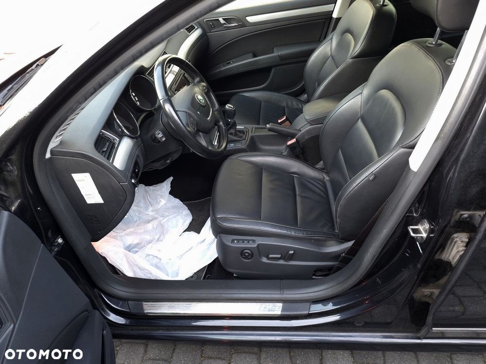 Skoda Superb 2.0 TDI Platinum - 6