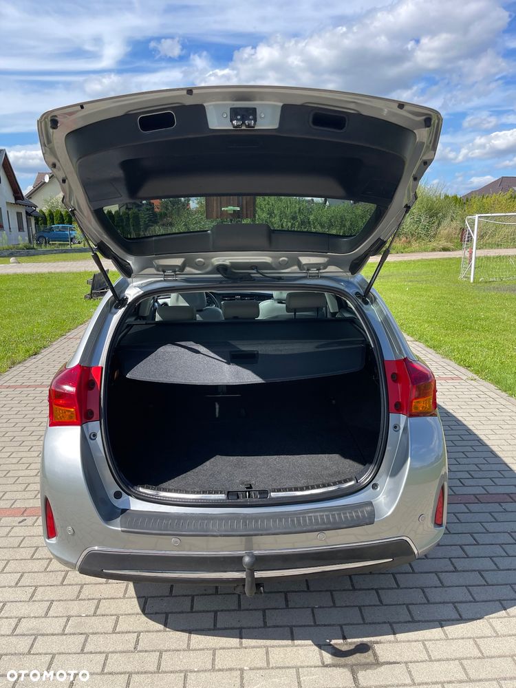 Toyota Auris - 10