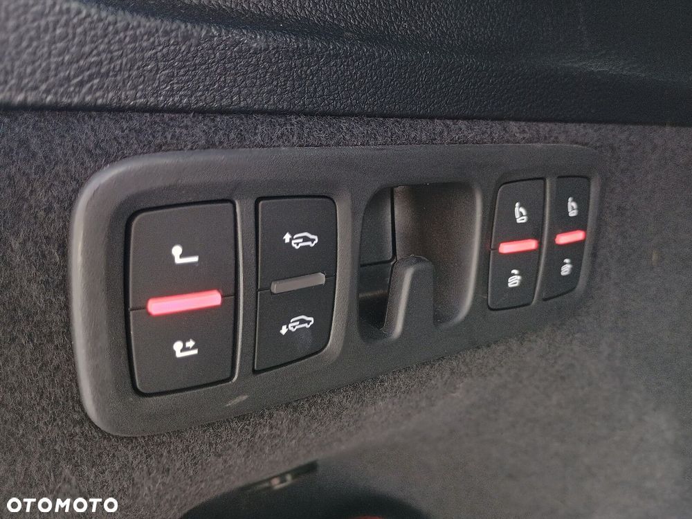 Audi Q7 - 11