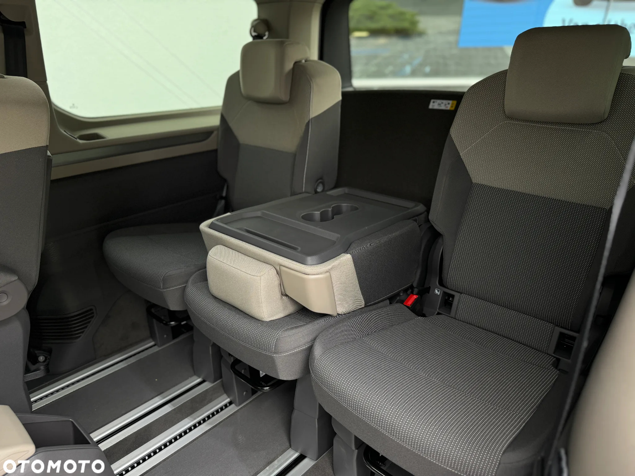 Volkswagen Multivan 2.0 TDI L2 Life DSG - 24