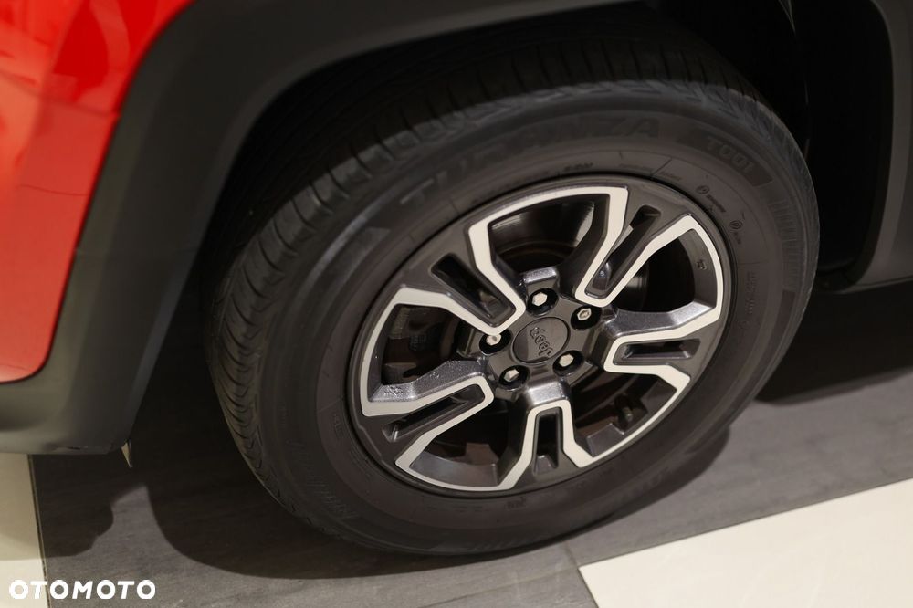 Jeep Renegade - 15