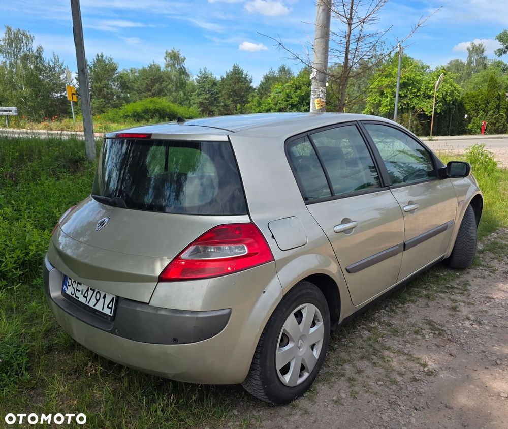 Renault Megane 1.6 16V Confort Dynamique - 4
