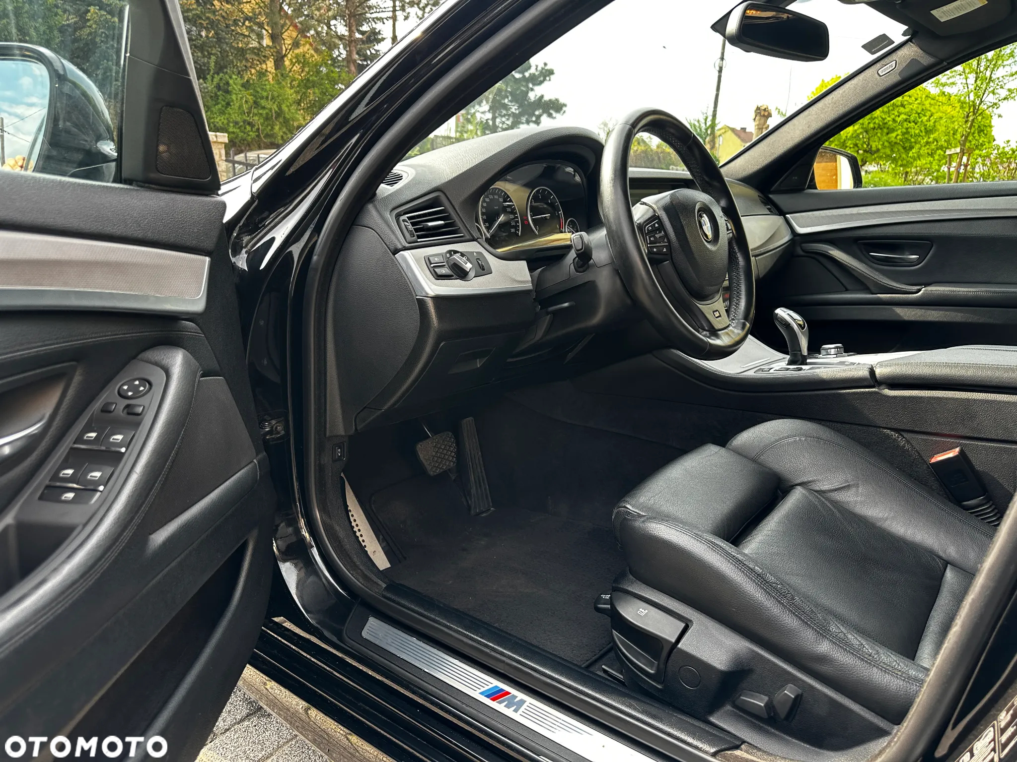 BMW Seria 5 525d xDrive Touring Sport-Aut - 15