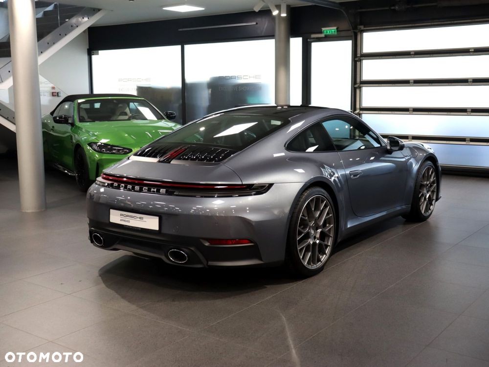 Porsche 911 Carrera S - 5