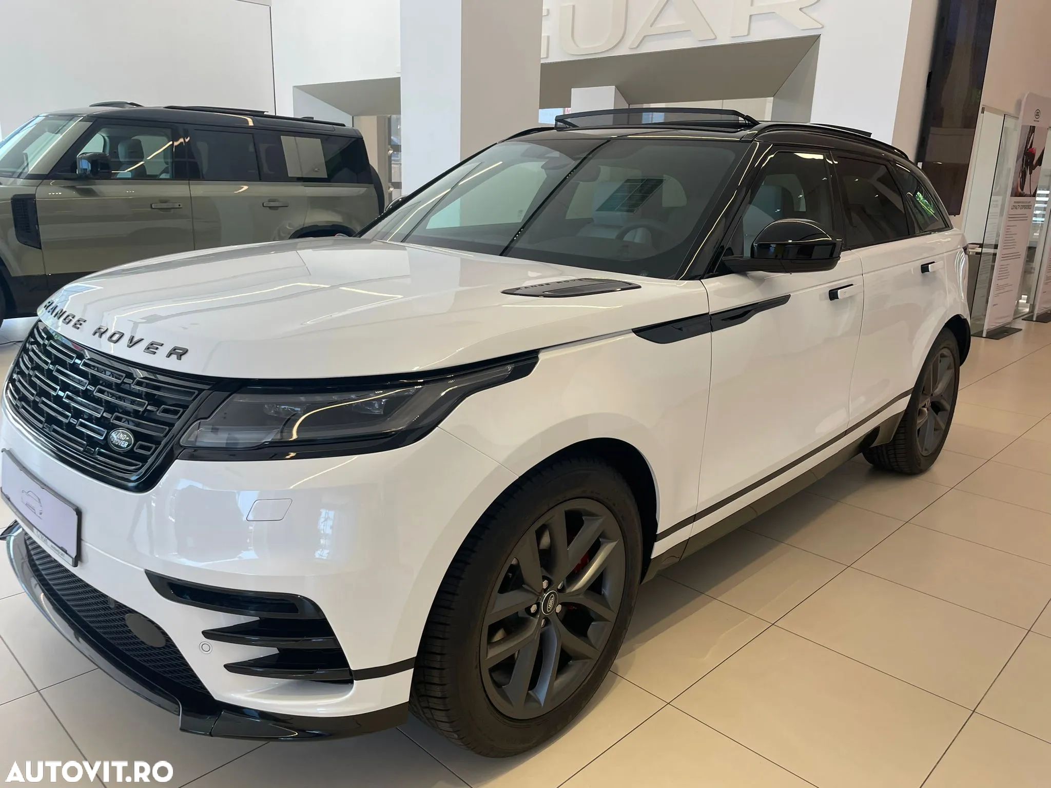 Land Rover Range Rover Velar R-Dynamic 2.0 P250 SE - 1