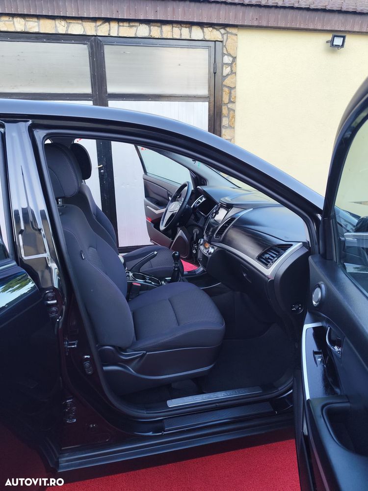 SsangYong Korando - 12