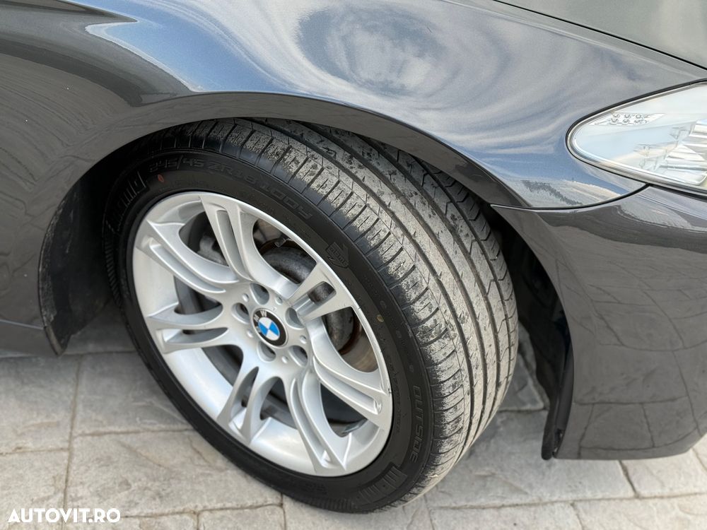BMW Seria 5 520d Sport-Aut. - 14
