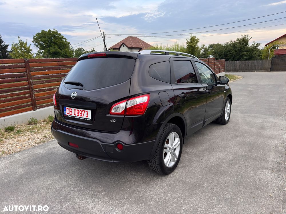 Nissan Qashqai+2 - 6