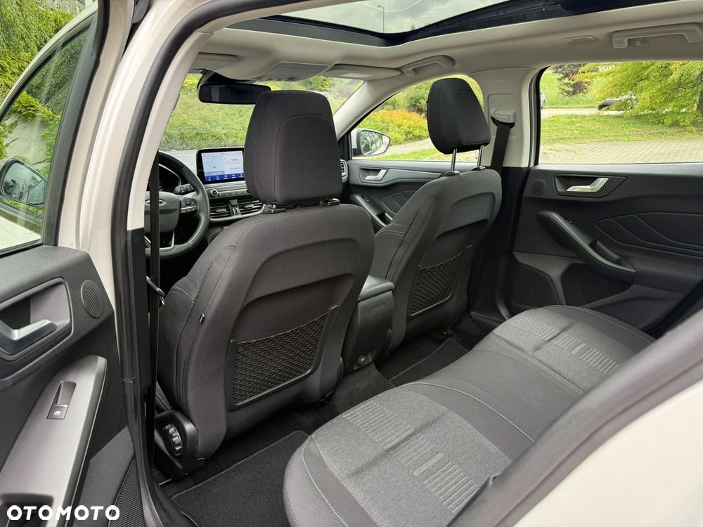 Ford Focus - 20