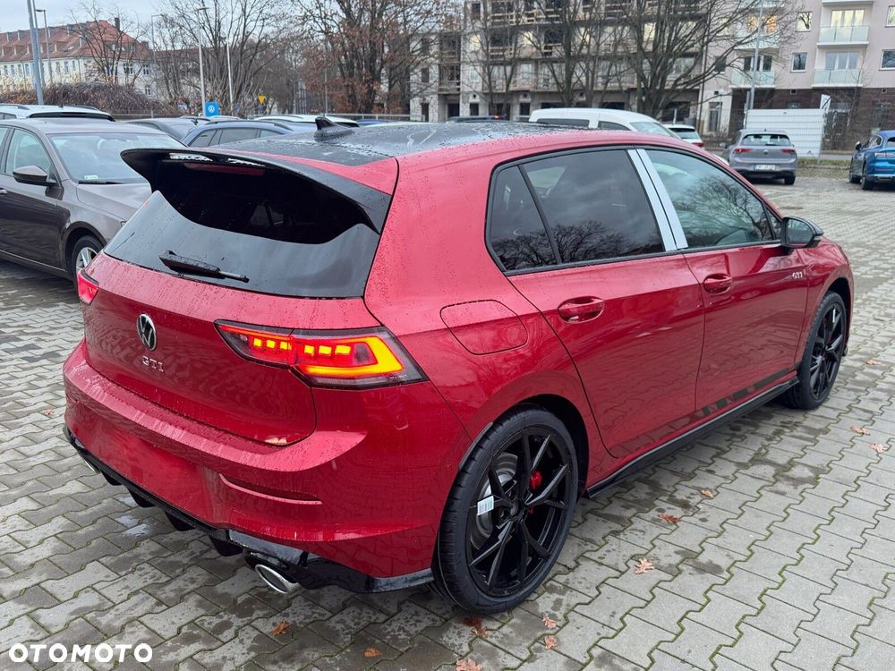 Volkswagen Golf - 3