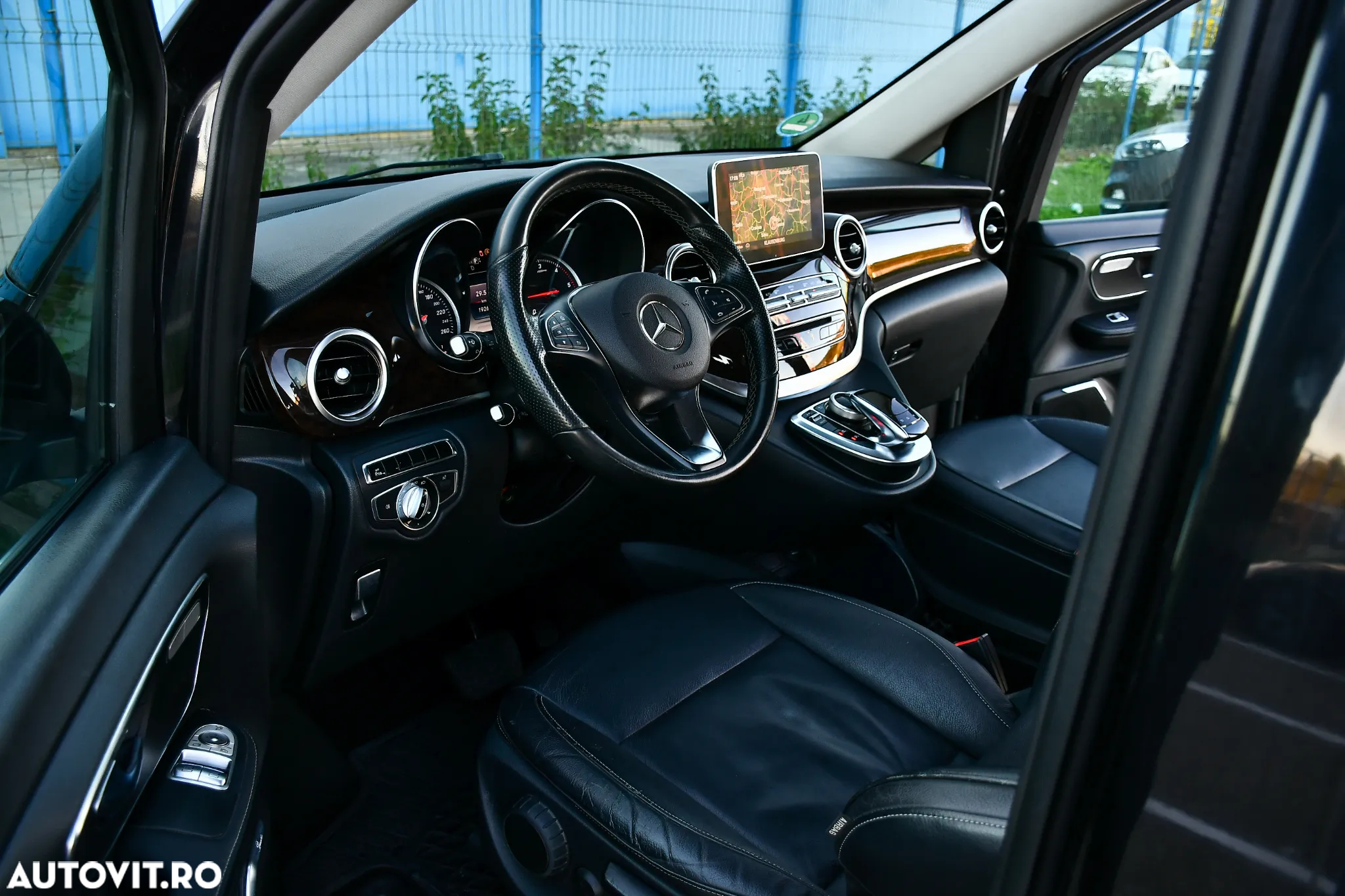 Mercedes-Benz V 250 (BlueTEC) d lang 7G-TRONIC Avantgarde - 14