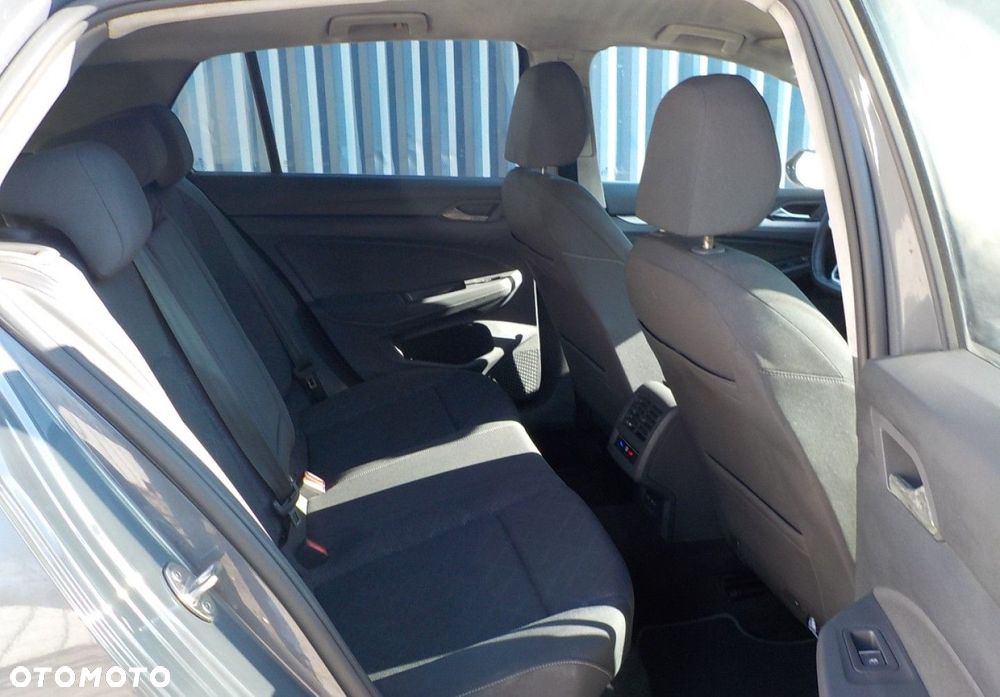 Volkswagen Golf - 24