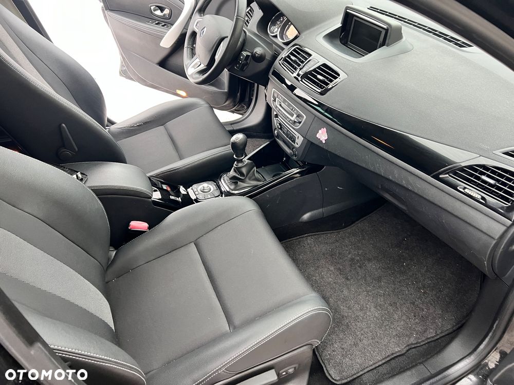 Renault Megane ENERGY TCe 115 Start & Stop Bose Edition - 16