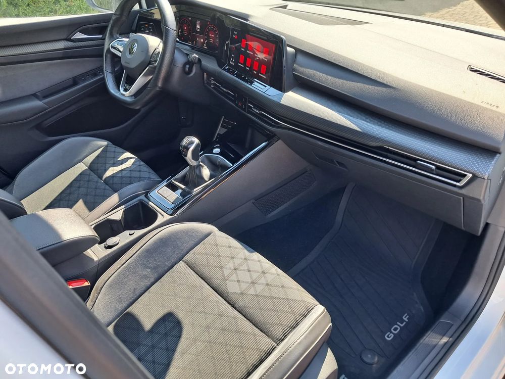 Volkswagen Golf 1.5 TSI OPF R-Line - 21
