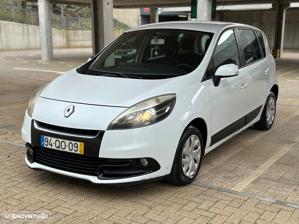 Renault Scénic 1.5 dCi Dynamique S - 1