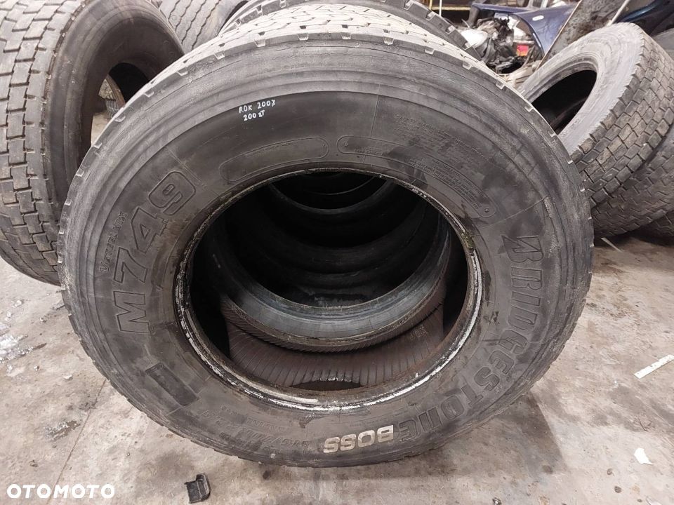 OPONA 1 SZT 315/70R22,5 2007R BRIDGESTONE M749 - 1
