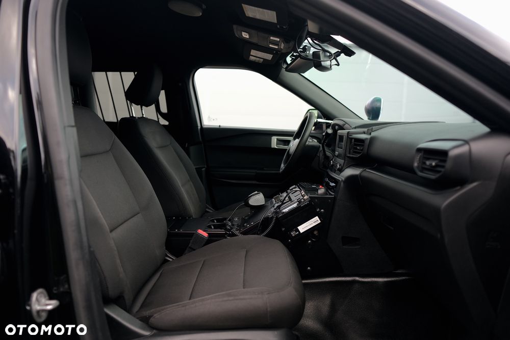 Ford Explorer - 22